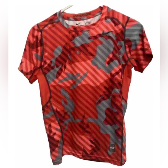 Nike Boys 2014 Pro Combat Fitted Red Camouflage
Shirt Youth M - Picture 2 of 5